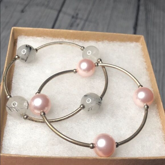 🍭*6/$30* set of two beaded stretch bracelets - Picture 1 of 4